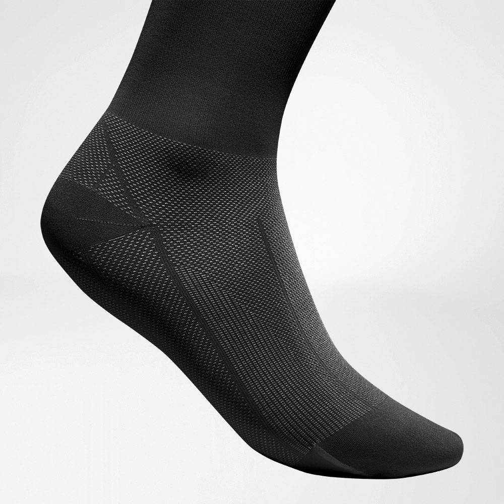 SPORTS RECOVERY COMPRESSION SOCKS